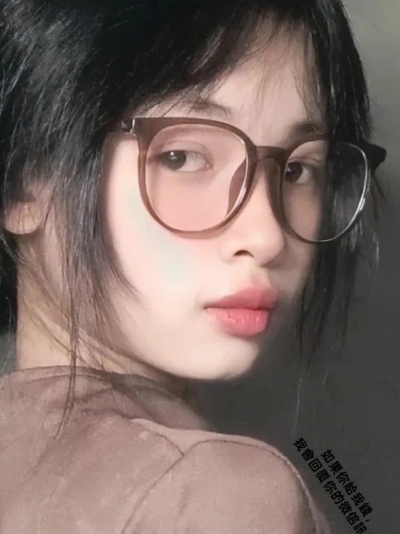 เอลเลียร์ วรพัฒน์