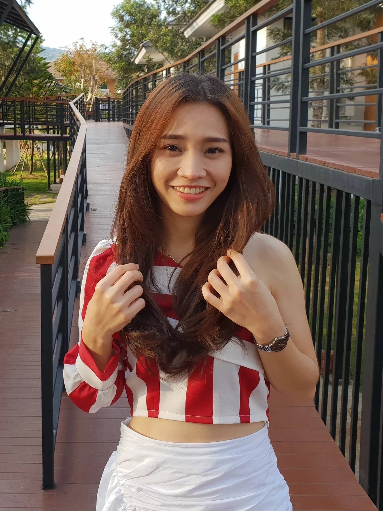 เอลาริส